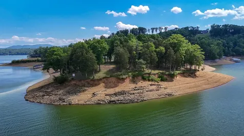 122 Ridge Point Trail Dandridge TN 37725