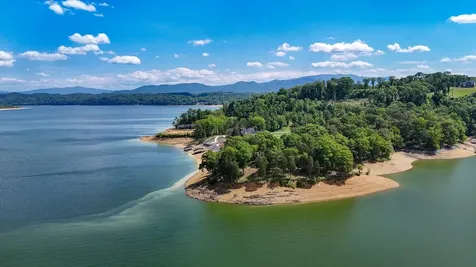 122 Ridge Point Trail Dandridge TN 37725