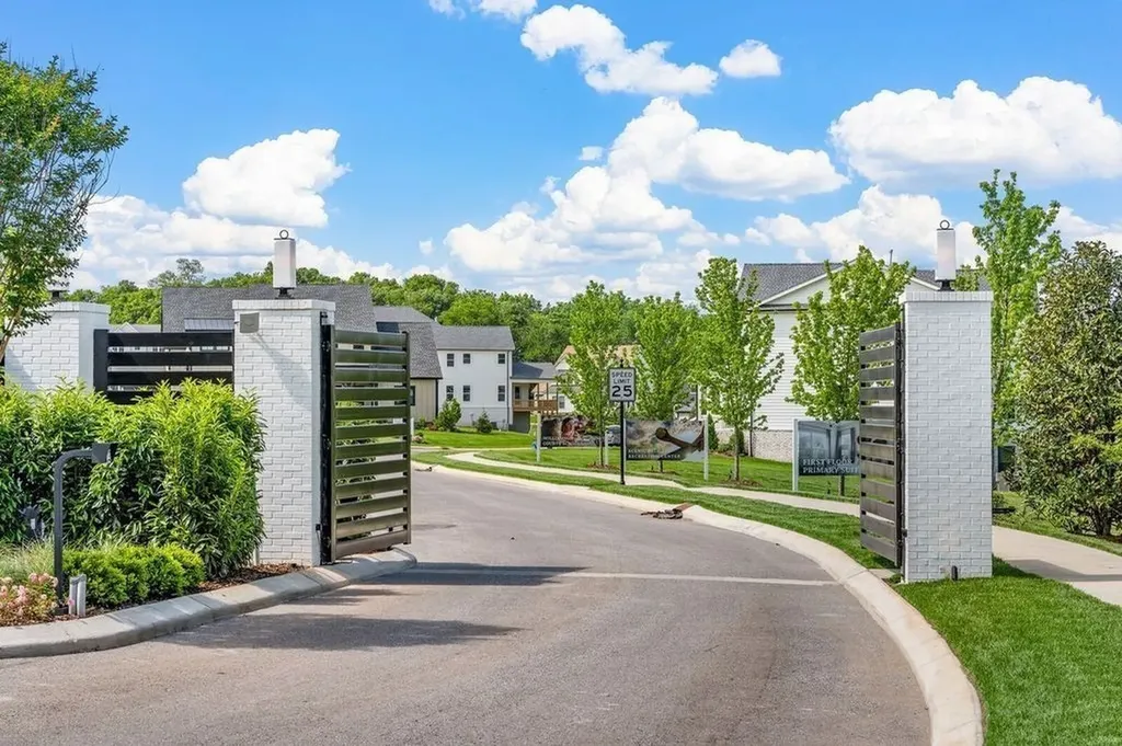 5068 Fairhaven Circle Thompsons Station TN 37179