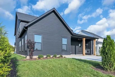 5201 Fairhaven Court Thompsons Station TN 37179