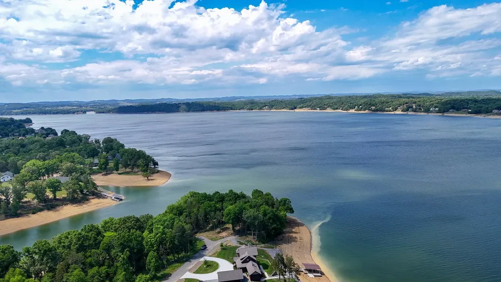 123 Ridge Point Trail Dandridge TN 37725