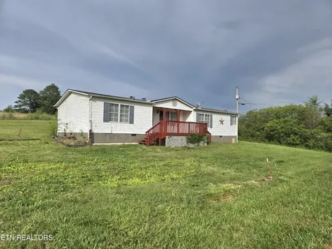 546 Old Stage Road Dandridge TN 37725