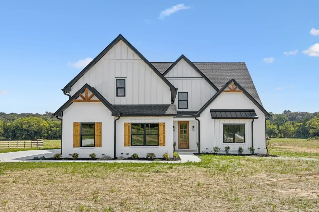 4088 Chicken Road Lebanon TN 37090