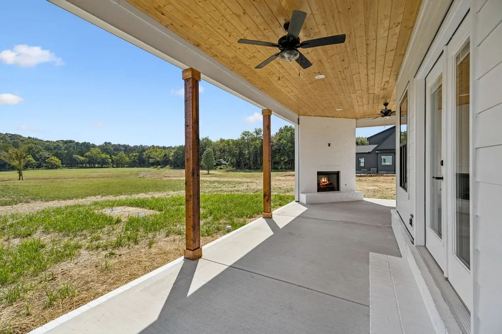 4088 Chicken Road Lebanon TN 37090