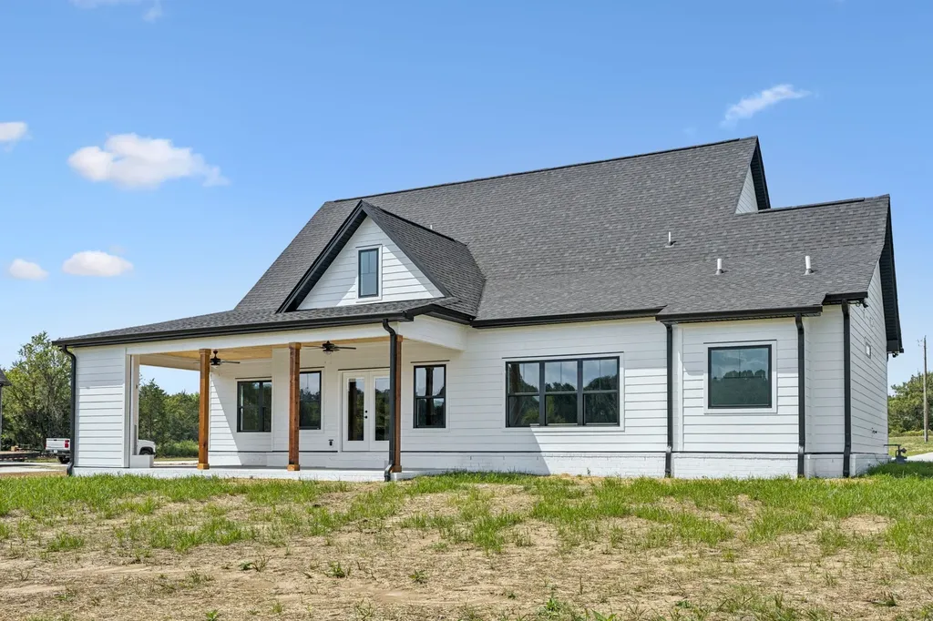 4088 Chicken Road Lebanon TN 37090