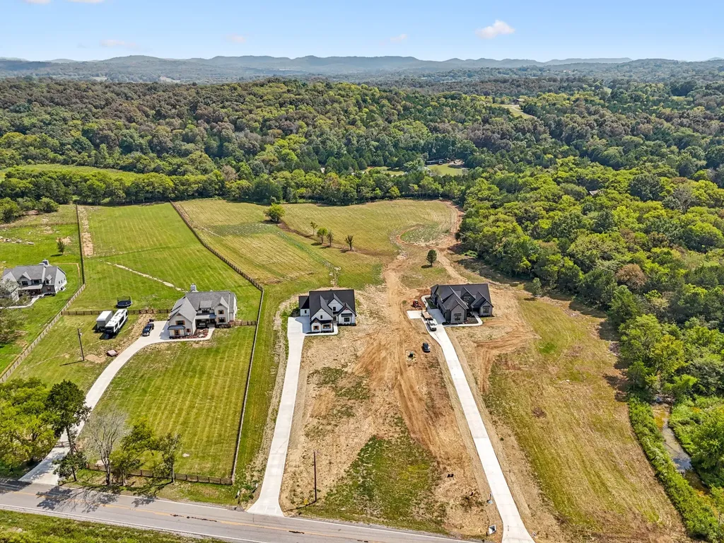 4088 Chicken Road Lebanon TN 37090