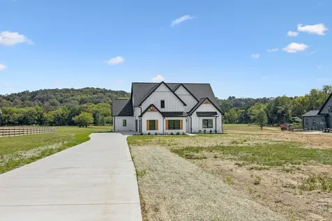 4088 Chicken Road Lebanon TN 37090