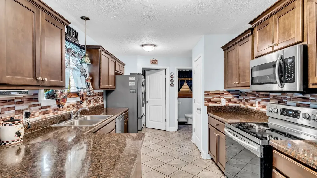 123 Golf Club Circle Springfield TN 37172