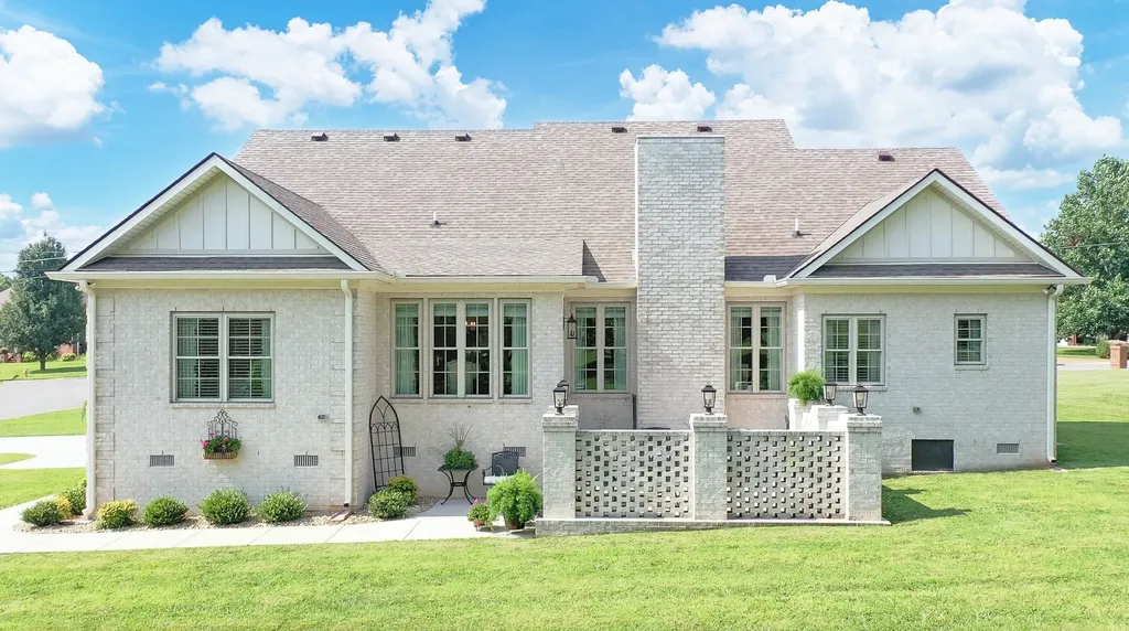 204 Green Hills Drive Shelbyville TN 37160