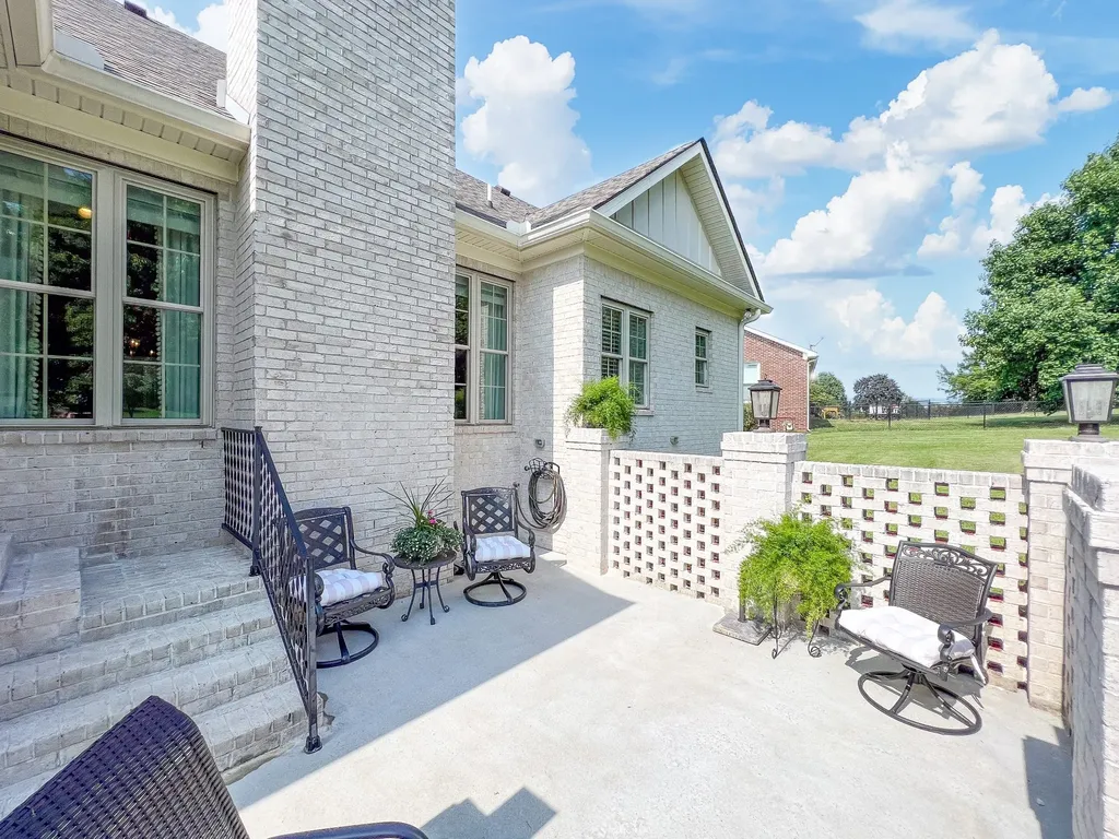 204 Green Hills Drive Shelbyville TN 37160