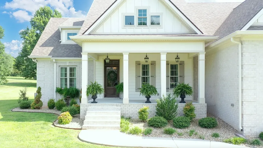 204 Green Hills Drive Shelbyville TN 37160