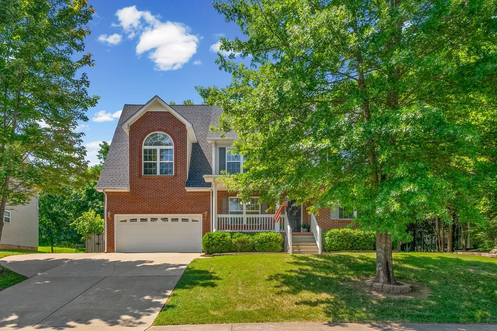 601 Winding Bluff Way Clarksville TN 37040