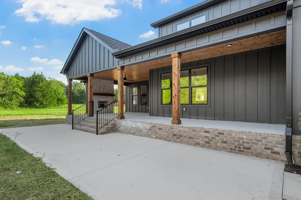 3281 Sulphur Springs Road Murfreesboro TN 37129