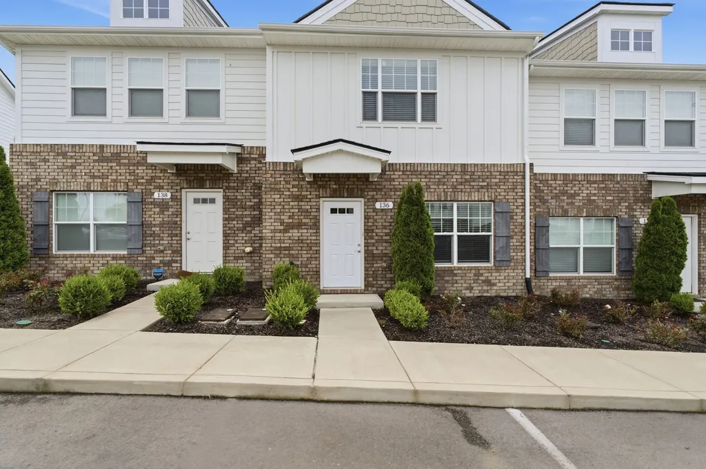 136 Dry Creek Commons Drive Goodlettsville TN 37072