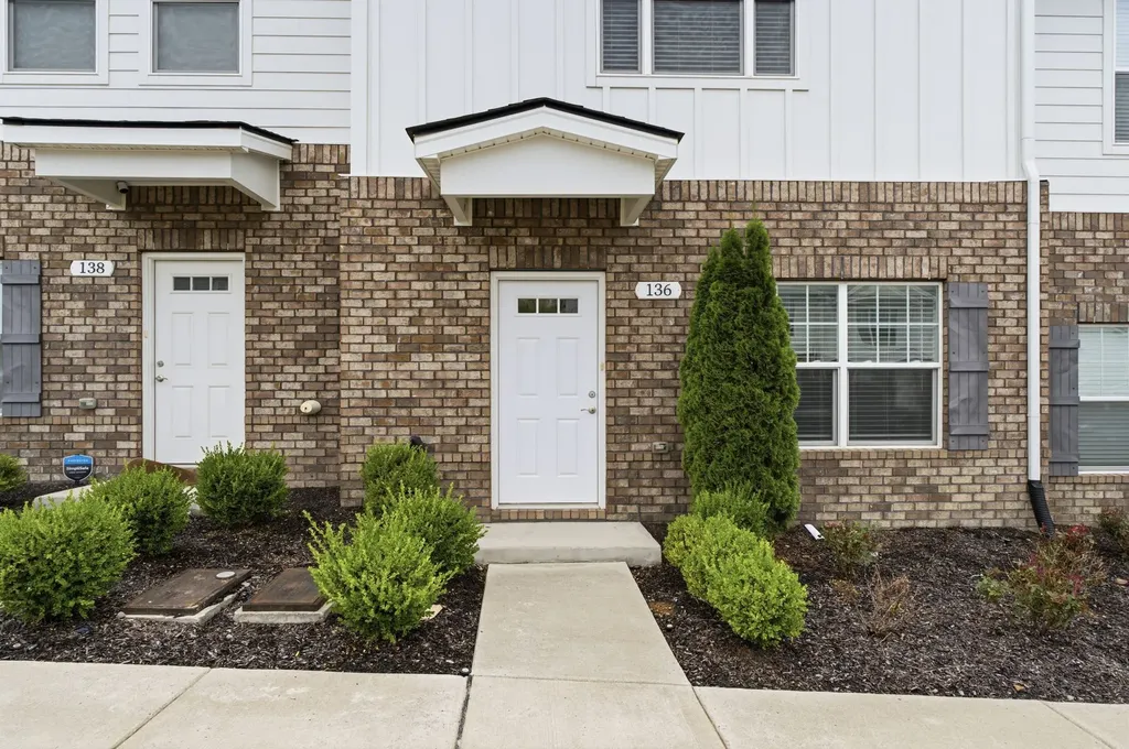 136 Dry Creek Commons Drive Goodlettsville TN 37072