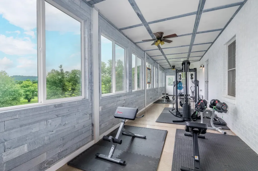 769 Happy Valley Road Bell Buckle TN 37020