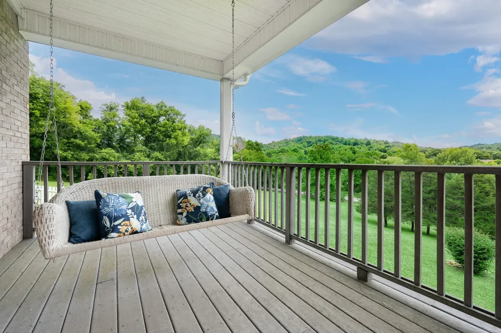 769 Happy Valley Road Bell Buckle TN 37020