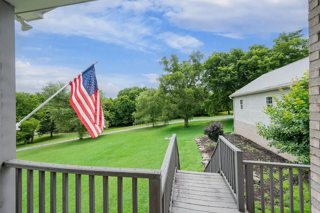 769 Happy Valley Road Bell Buckle TN 37020