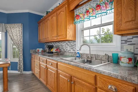 769 Happy Valley Road Bell Buckle TN 37020