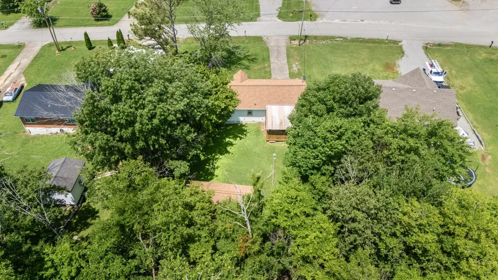 203 Freeman Drive Lewisburg TN 37091