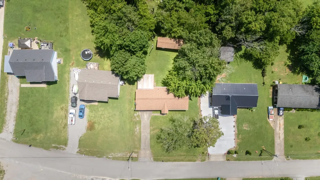 203 Freeman Drive Lewisburg TN 37091