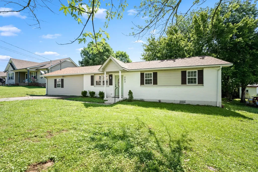 203 Freeman Drive Lewisburg TN 37091
