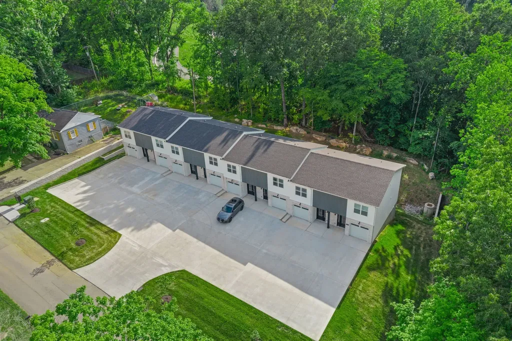 217 Cave Street Clarksville TN 37042