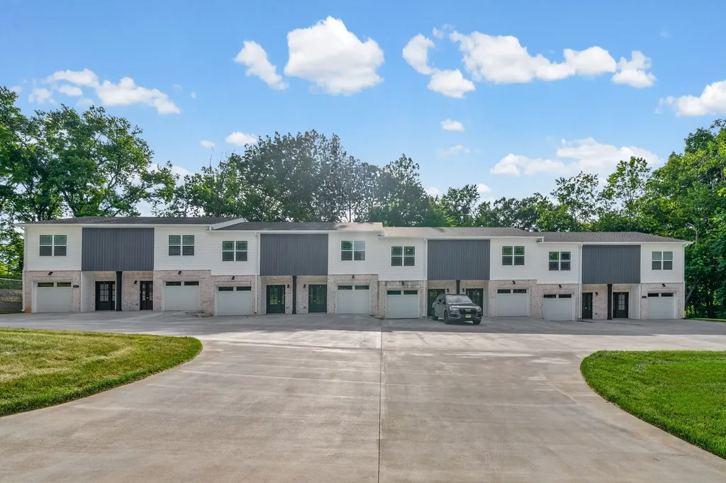 217 Cave Street Clarksville TN 37042
