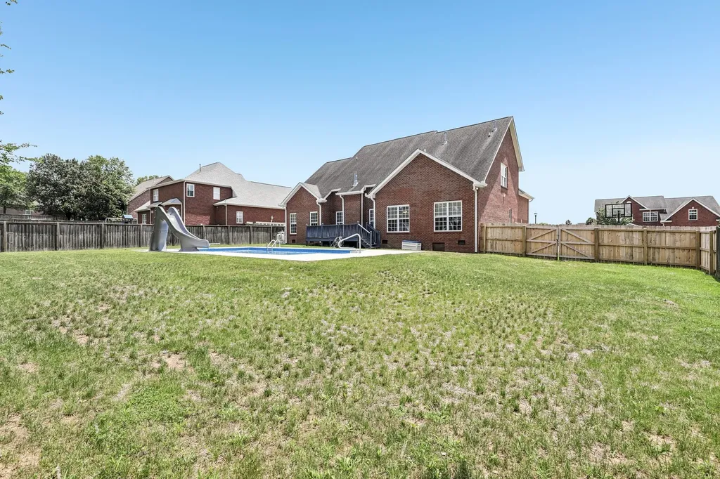 1012 Notting Hill Drive Gallatin TN 37066