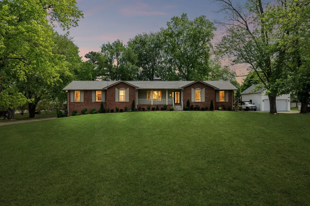 281 Lake Terrace Drive Hendersonville TN 37075