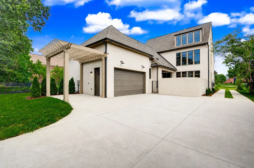 522 Midway Circle Brentwood TN 37027