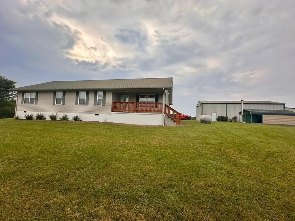 12343 Griffith Road Pikeville TN 37367