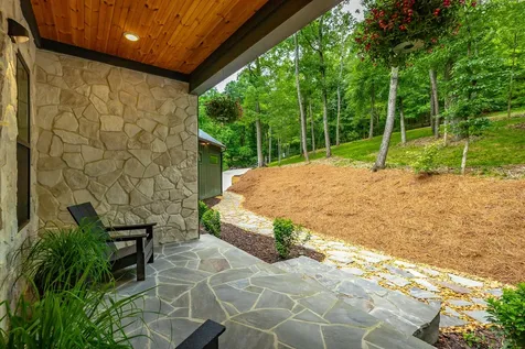 19 Stonehaven Drive Signal Mountain TN 37377