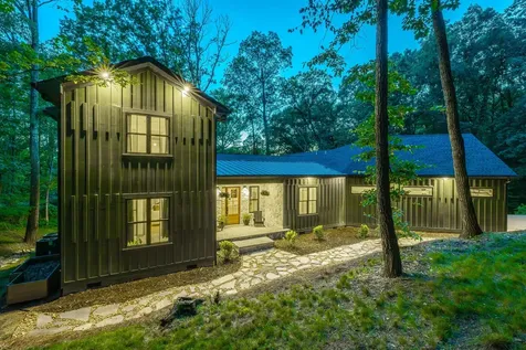 19 Stonehaven Drive Signal Mountain TN 37377