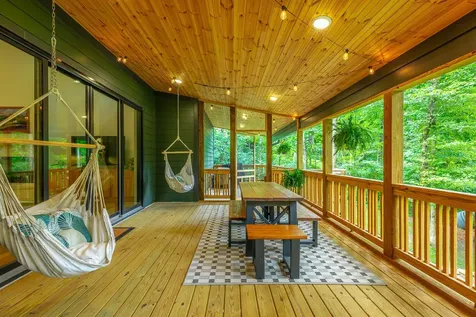 19 Stonehaven Drive Signal Mountain TN 37377