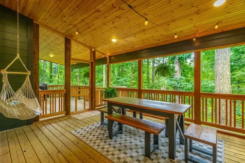 19 Stonehaven Drive Signal Mountain TN 37377