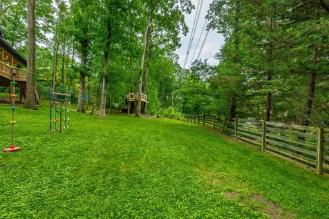 19 Stonehaven Drive Signal Mountain TN 37377