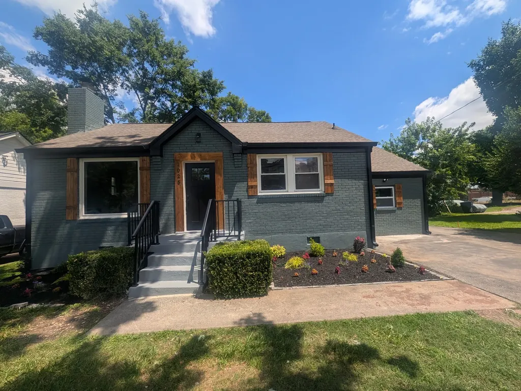 1025 Maplewood Place Nashville TN 37216