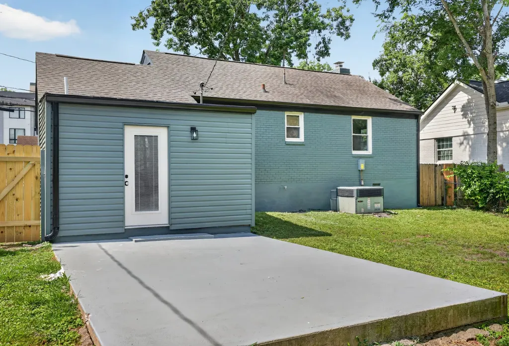 1025 Maplewood Place Nashville TN 37216