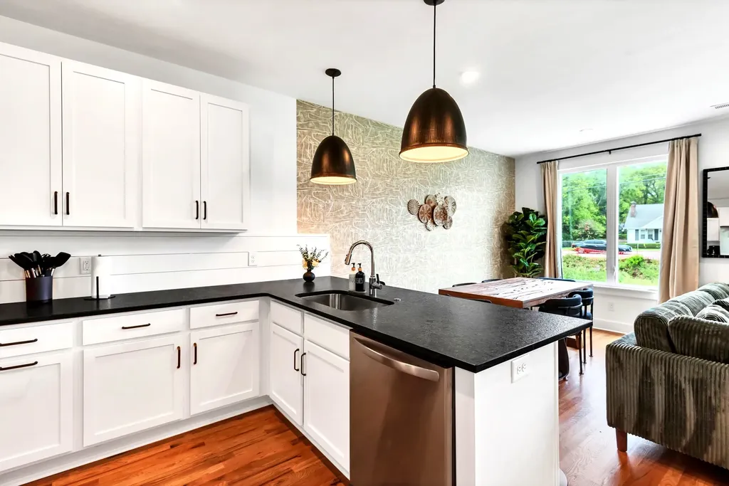 502 Cliff Circle Nashville TN 37218
