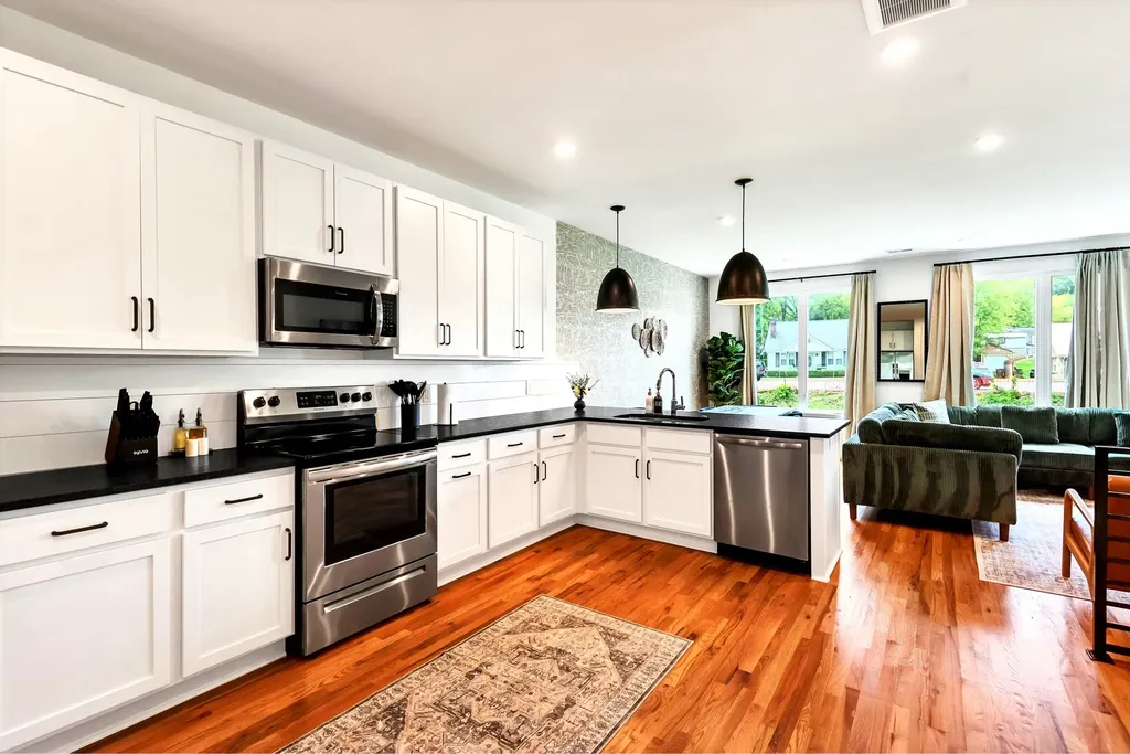 502 Cliff Circle Nashville TN 37218