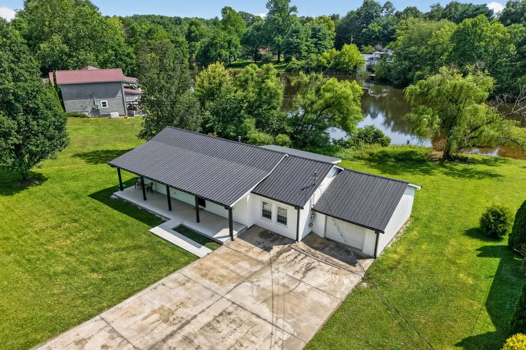 119 Vandy Circle Sparta TN 38583