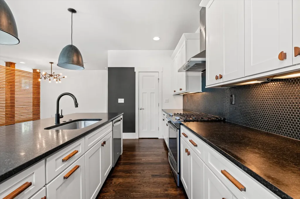 602 Douglas Avenue Nashville TN 37207