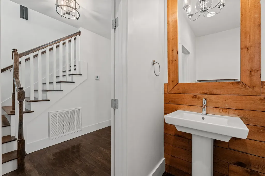 602 Douglas Avenue Nashville TN 37207