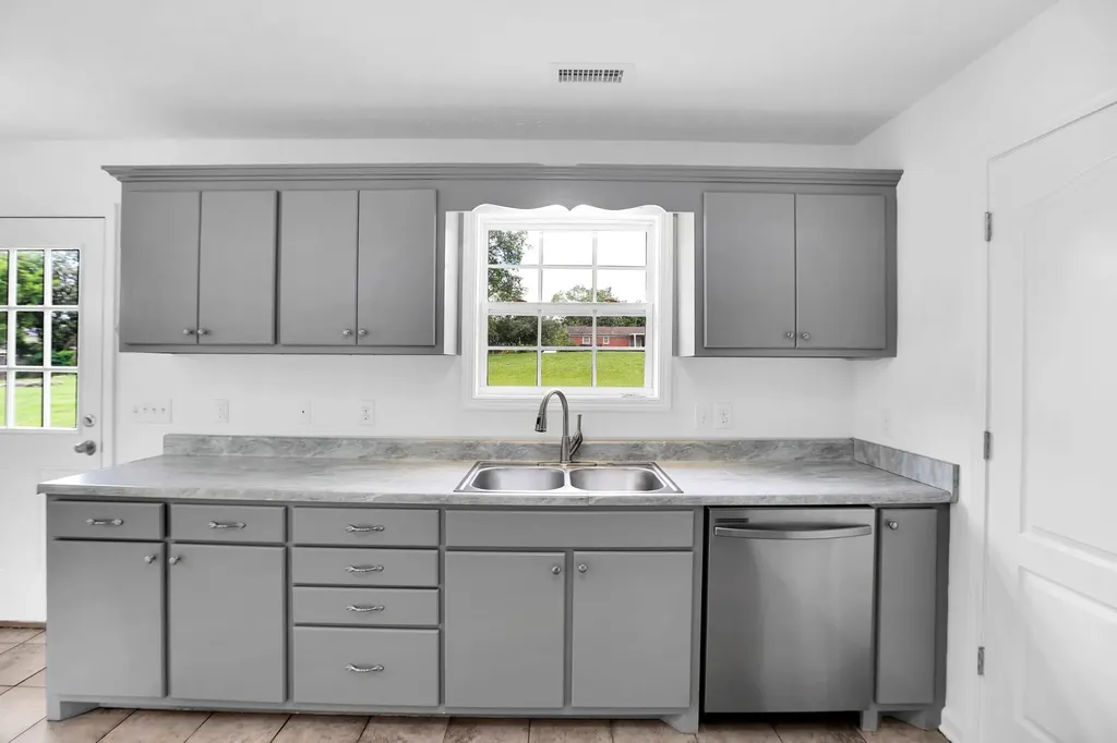307 Shadow Drive Shelbyville TN 37160