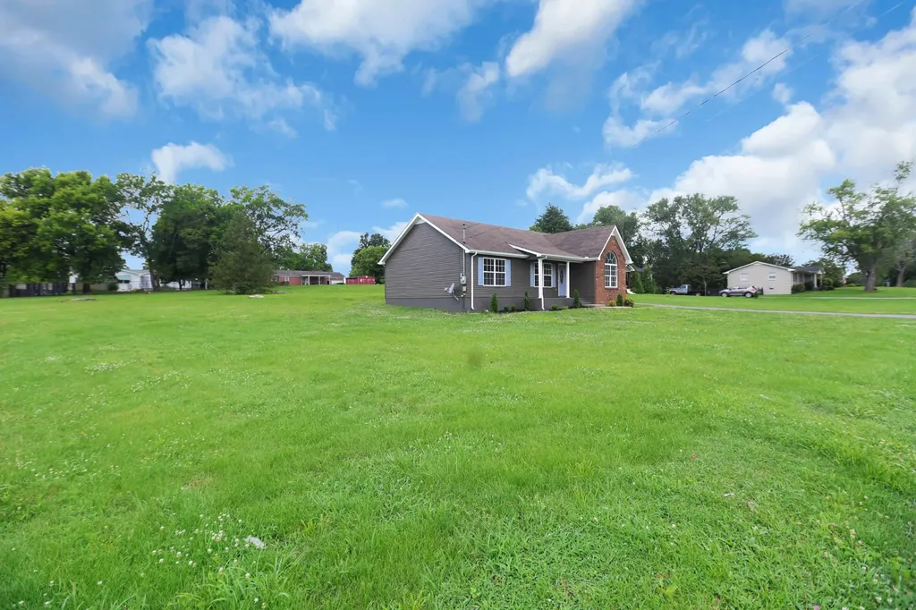 307 Shadow Drive Shelbyville TN 37160