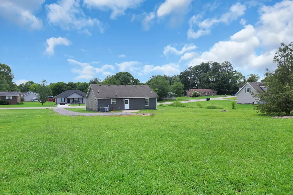 307 Shadow Drive Shelbyville TN 37160
