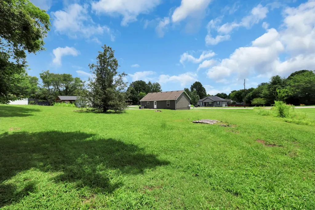 307 Shadow Drive Shelbyville TN 37160