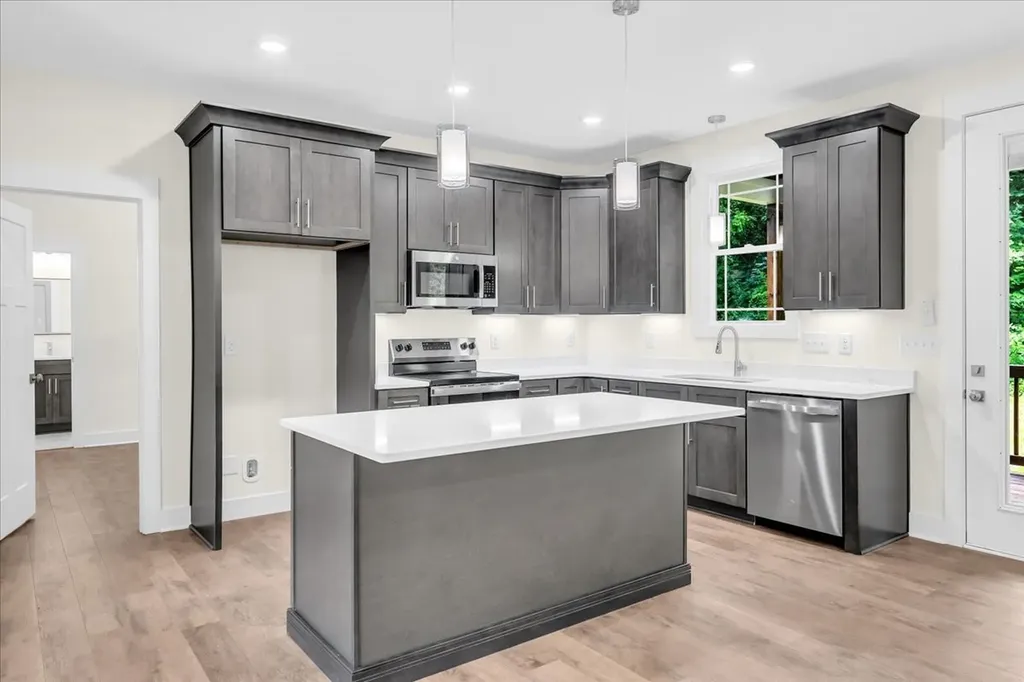 634 Mountain View Drive Morrison TN 37357
