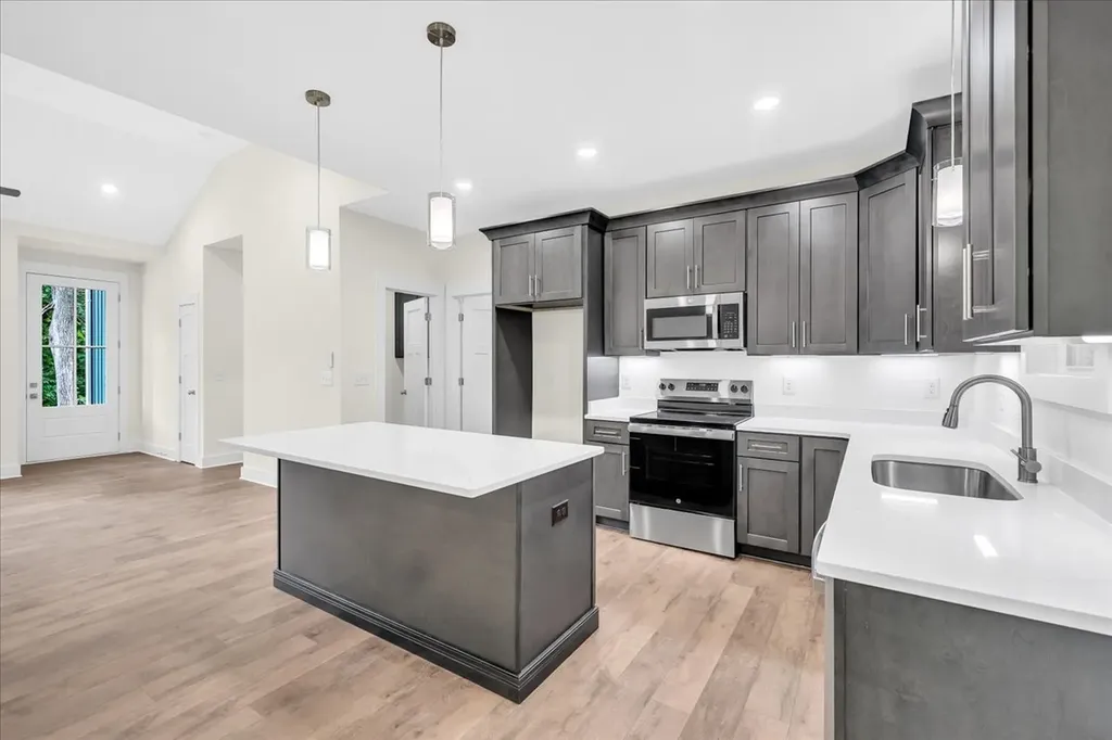 634 Mountain View Drive Morrison TN 37357